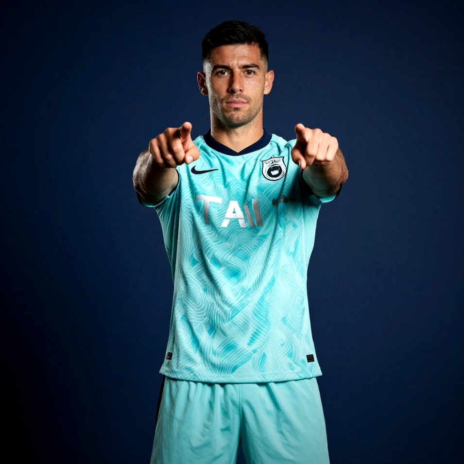 João Pedro: 60 triệu bảng, một đầu gối và khoảng trống dữ liệu ở Chelsea