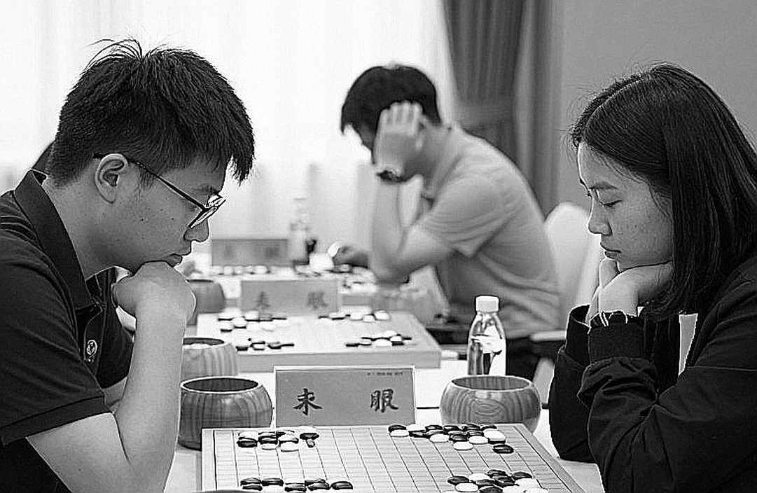 Carlsen nói 'tôi là fan của cậu ấy' — và Praggnanandhaa vẫn chưa viết xong trang đầu tiên Carlsen nói 'tôi là fan của cậu ấy' — và Praggnanandhaa vẫn chưa viết xong trang đầu tiên